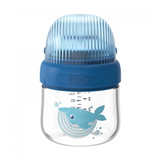 品牌奶瓶贴牌厂家介绍：如何给小月龄的宝宝洗澡呢？